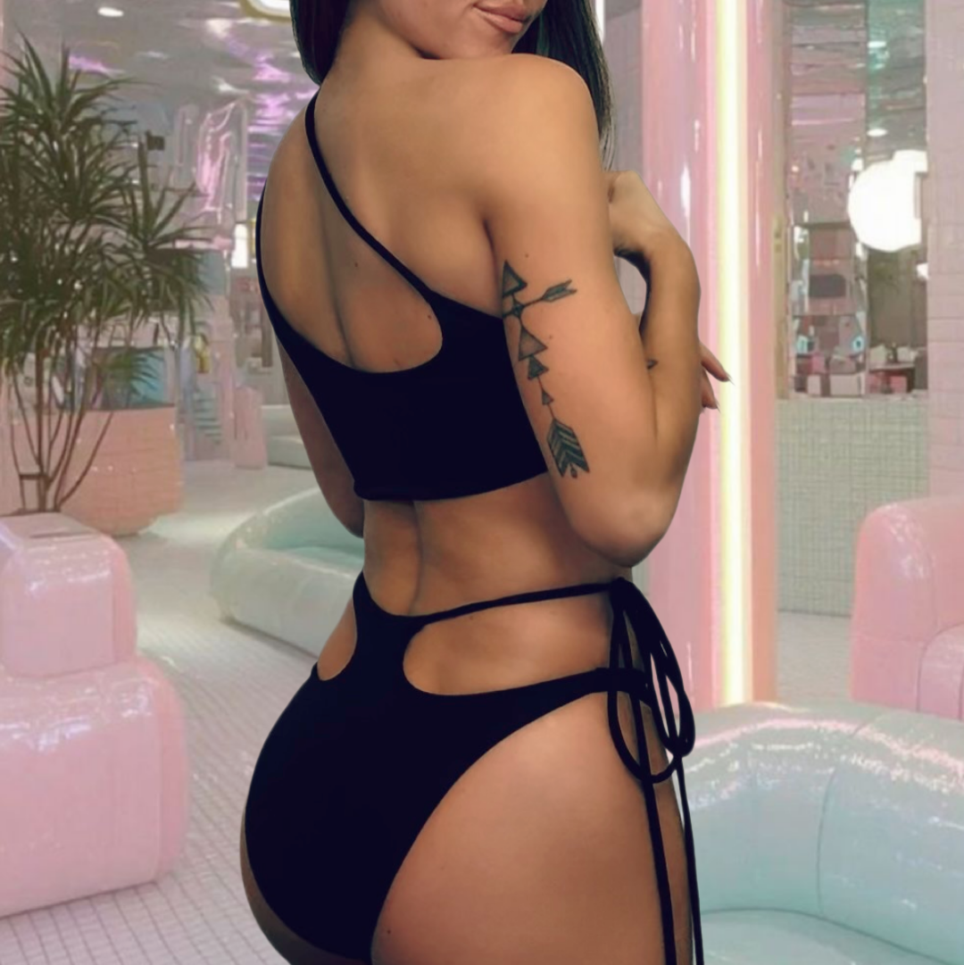 Asymmetrical Line Top